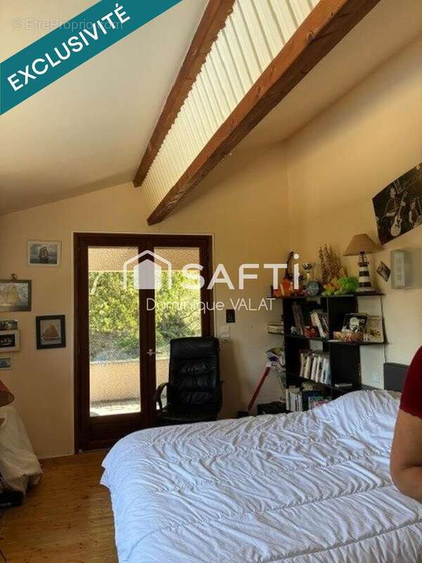 Maison 217 m² à Saint-Sebastien-D'aigrefeuille  - photo 9