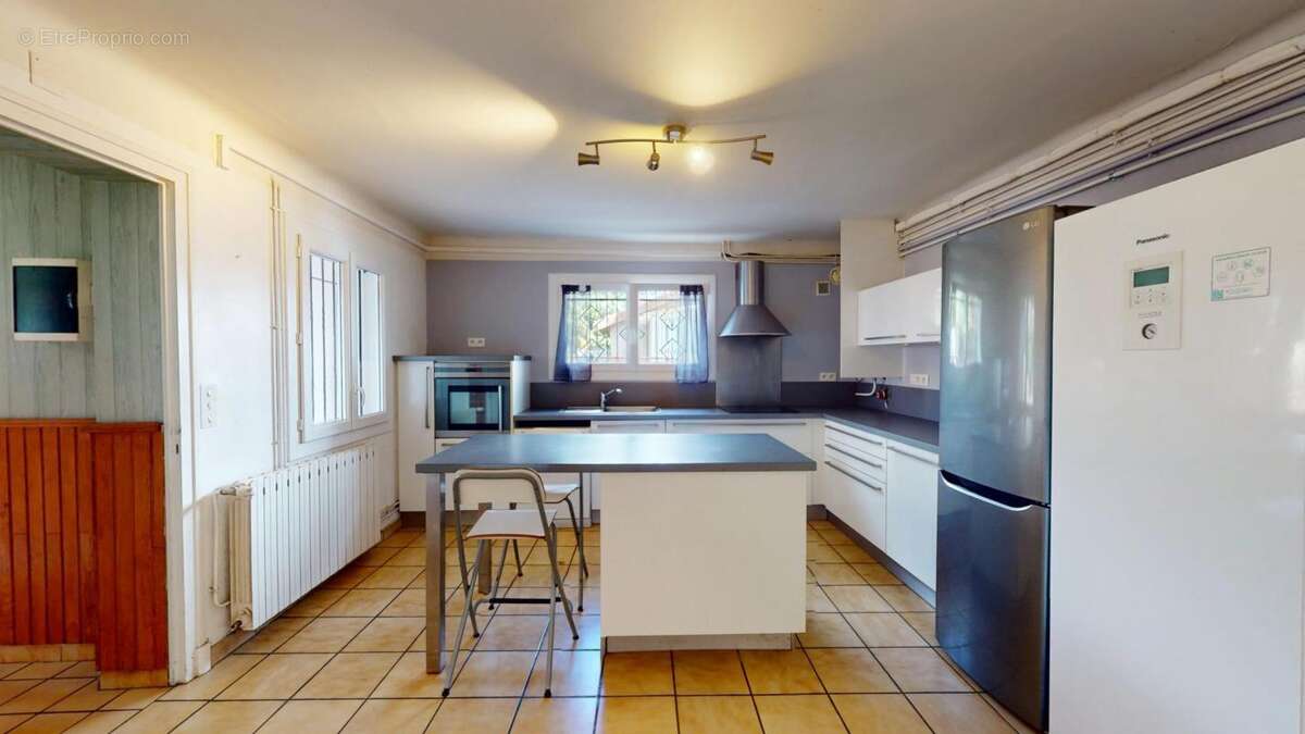 Maison à SAUVETERRE-DE-BEARN