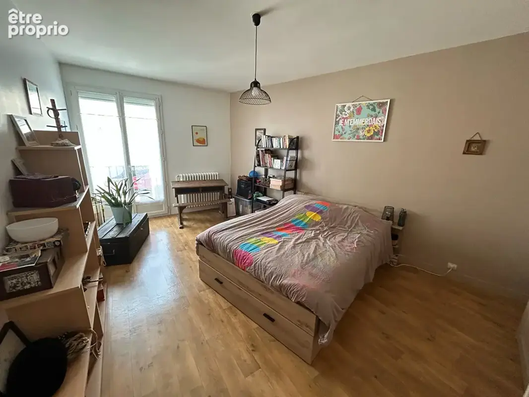 Appartement lumineux et élégant - Rive Gauche de Laval - photo 5
