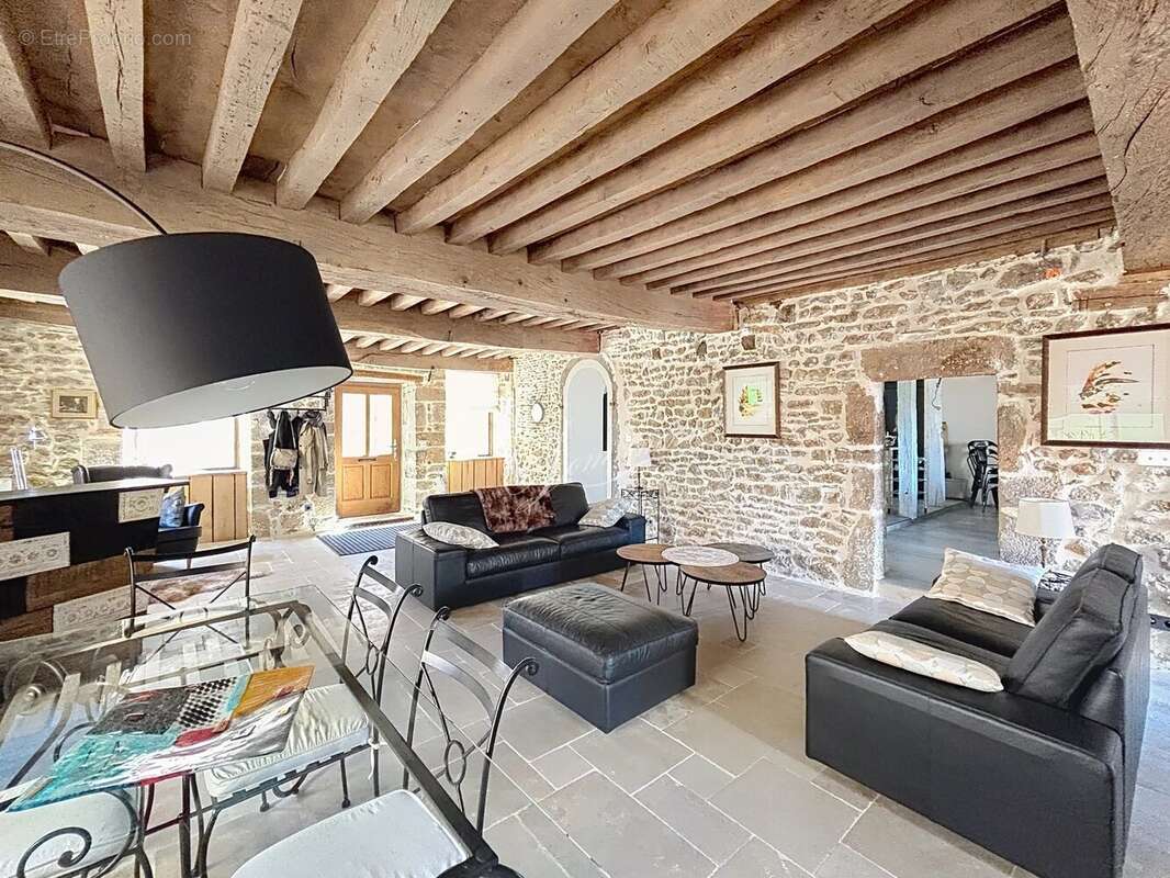 Maison à ARNAY-LE-DUC