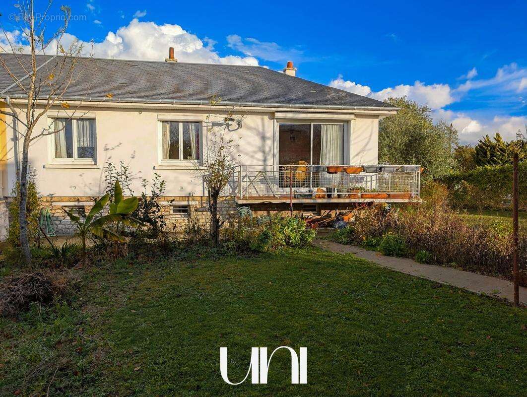 Maison à COLOMBELLES