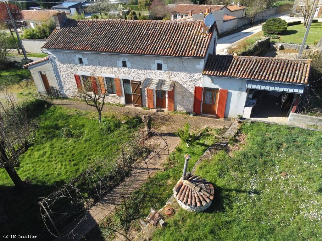 Maison à CIVRAY