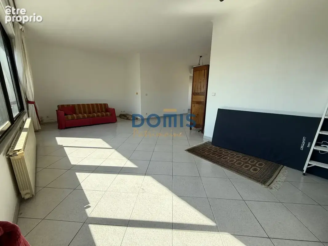Nimes cadereau appt de type 4  dernier etage avec terrasse et garage  en exclusivite - photo 9