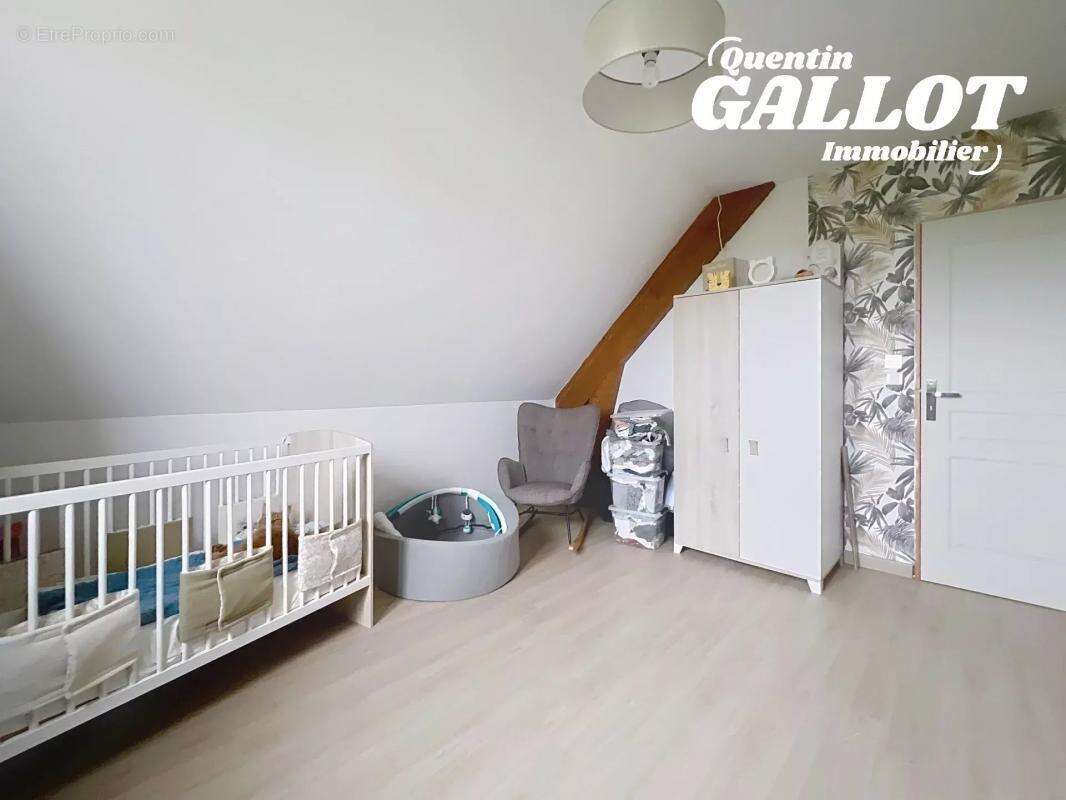 Maison à CAPPELLE-BROUCK