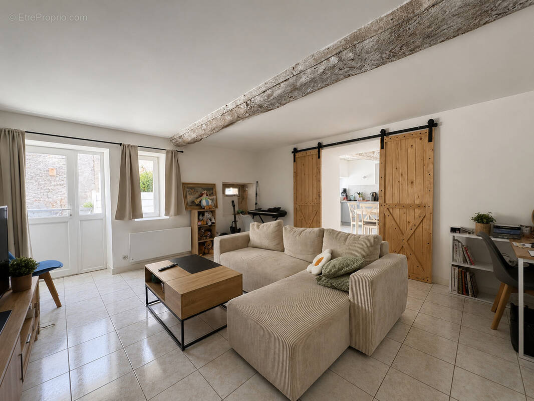 Maison de bourg avec extérieur - photo 1