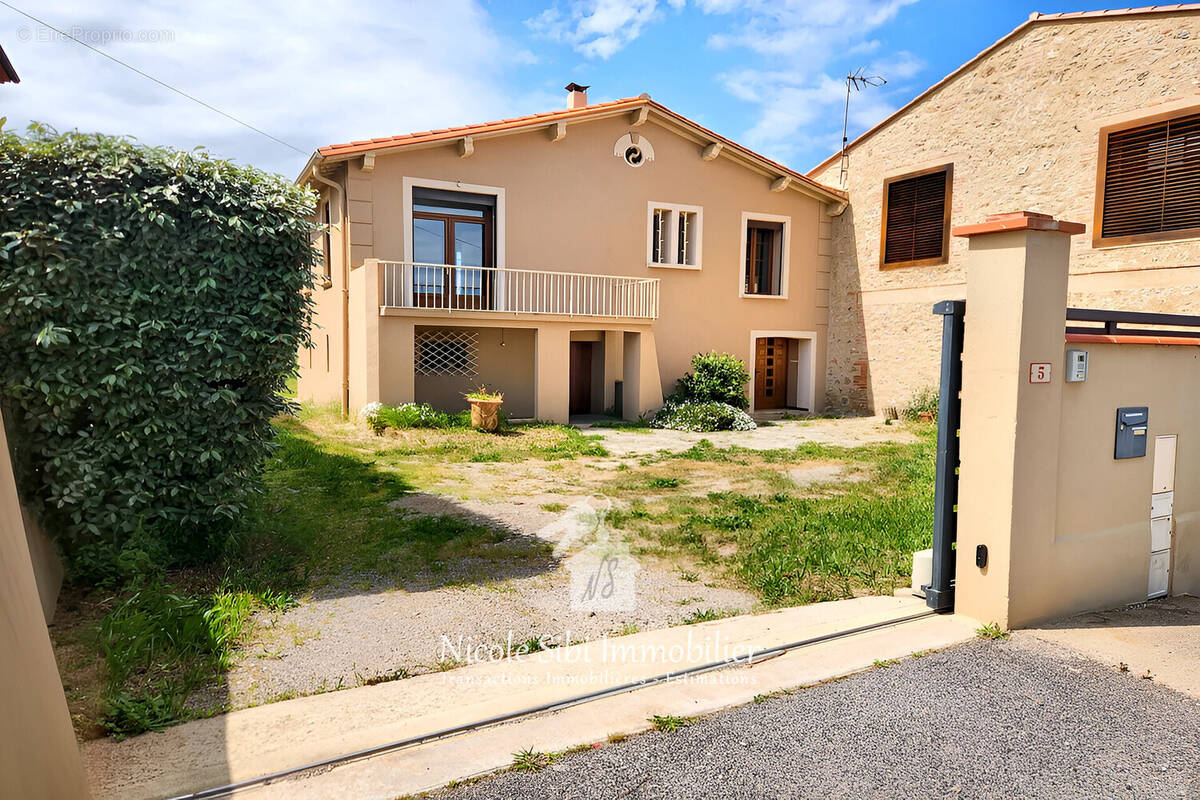 Maison à CORBERE-LES-CABANES
