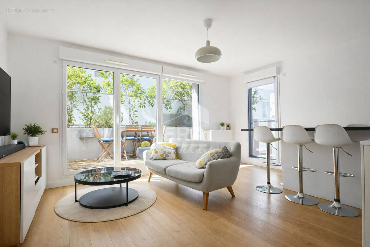 Appartement à ISSY-LES-MOULINEAUX