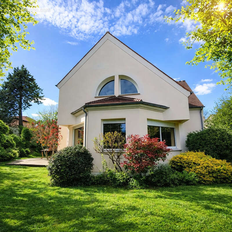 Maison à MONTLIGNON