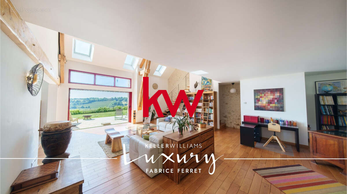 Maison 348 m² à Charroux  - photo 4