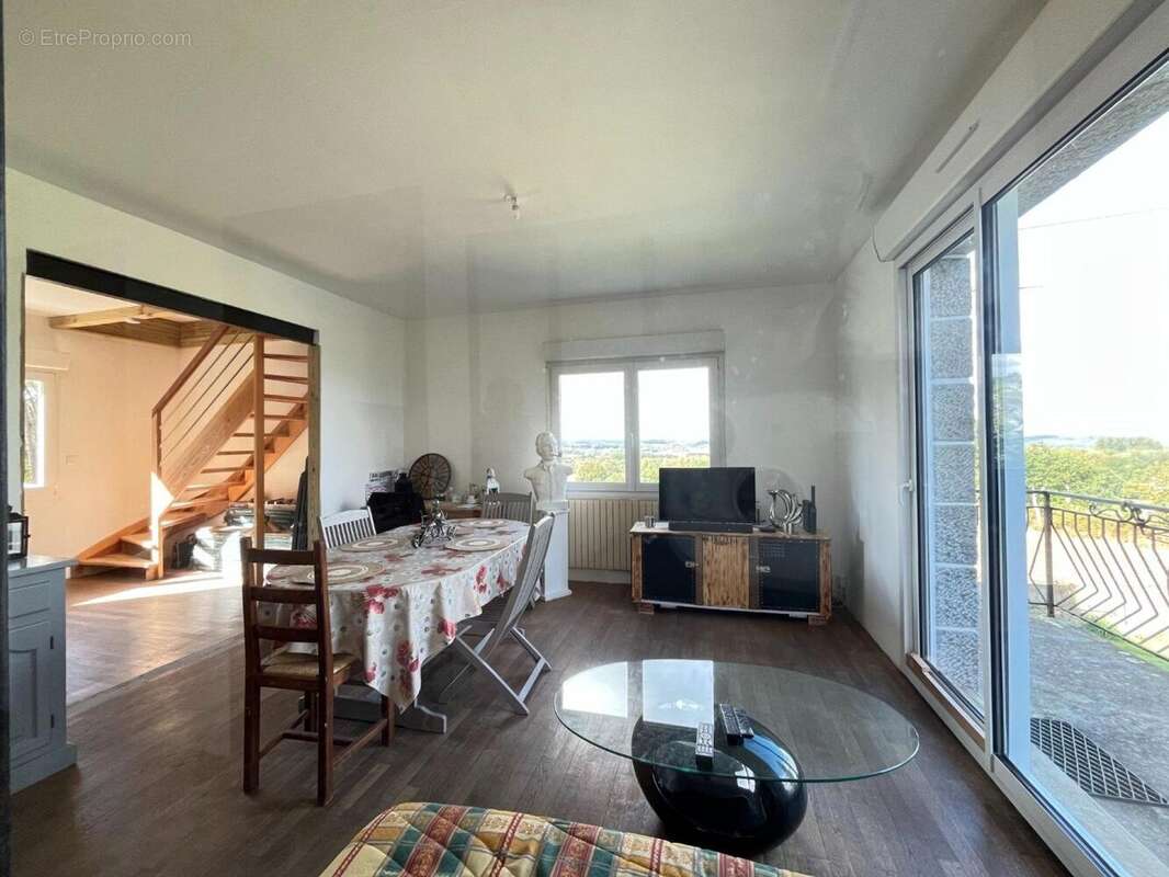 Photo 2 - Maison à PLOUNEVEZ-MOEDEC