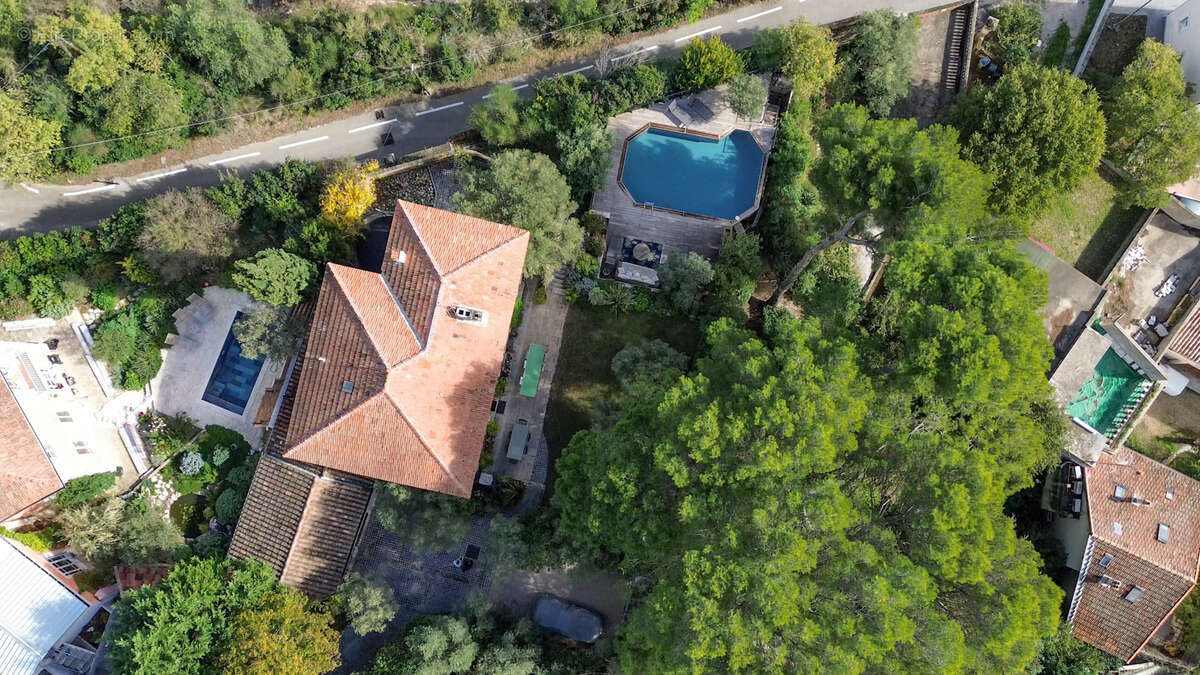 Maison à VILLENEUVE-LES-AVIGNON