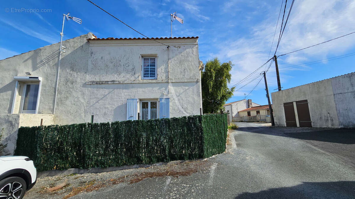 Maison à SAINT-NAZAIRE-SUR-CHARENTE