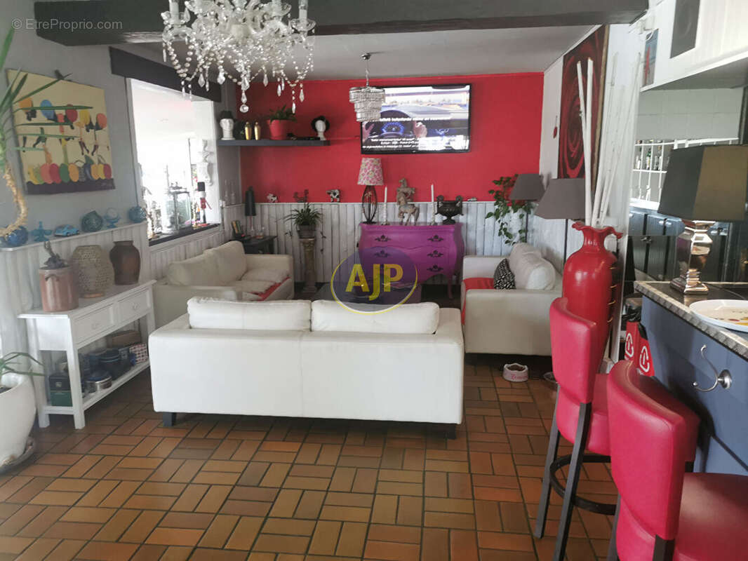 Commerce à LE VERDON-SUR-MER