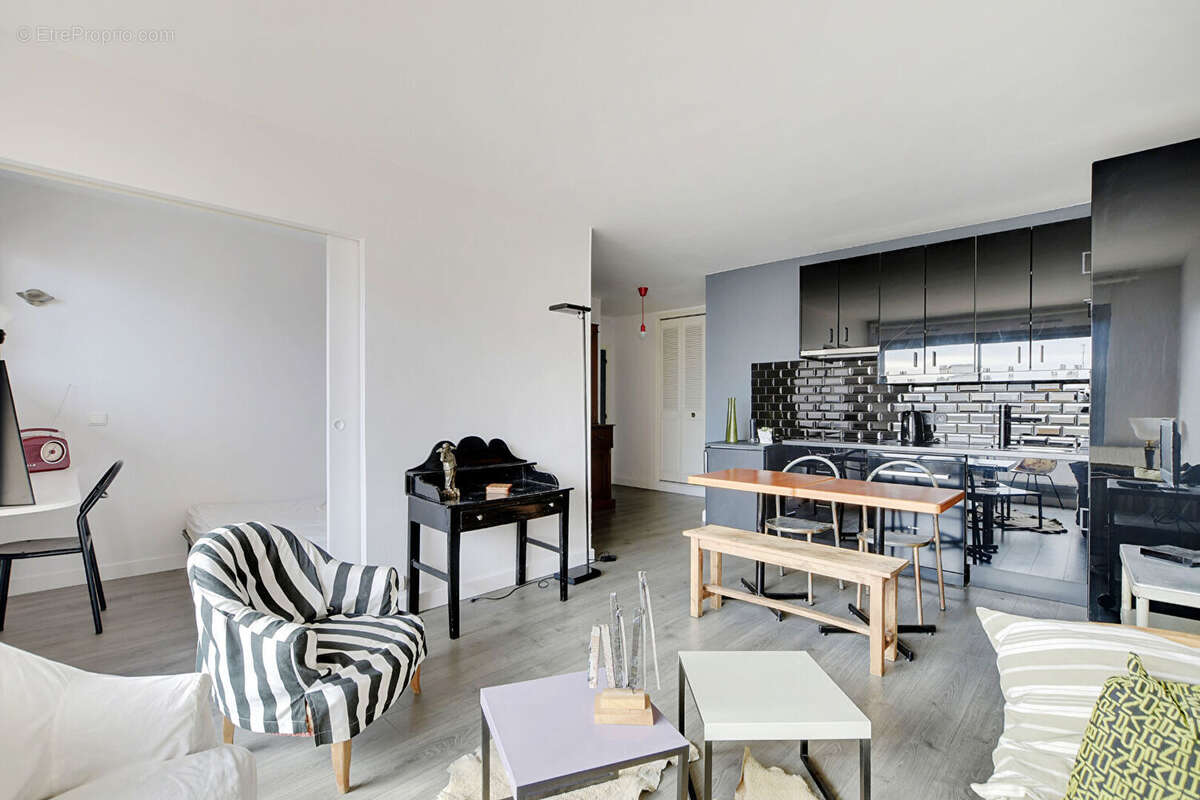 Appartement à PARIS-12E