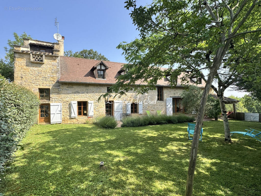 Maison à PUYLAGARDE
