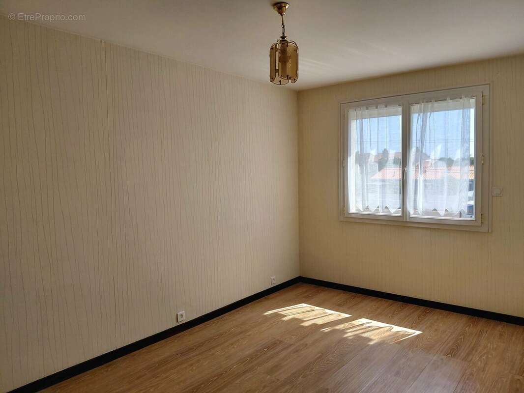 Maison 97 m² à Challans  - photo 8