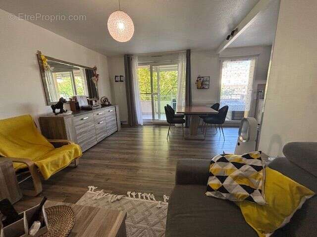 Appartement À Vendre - photo 2