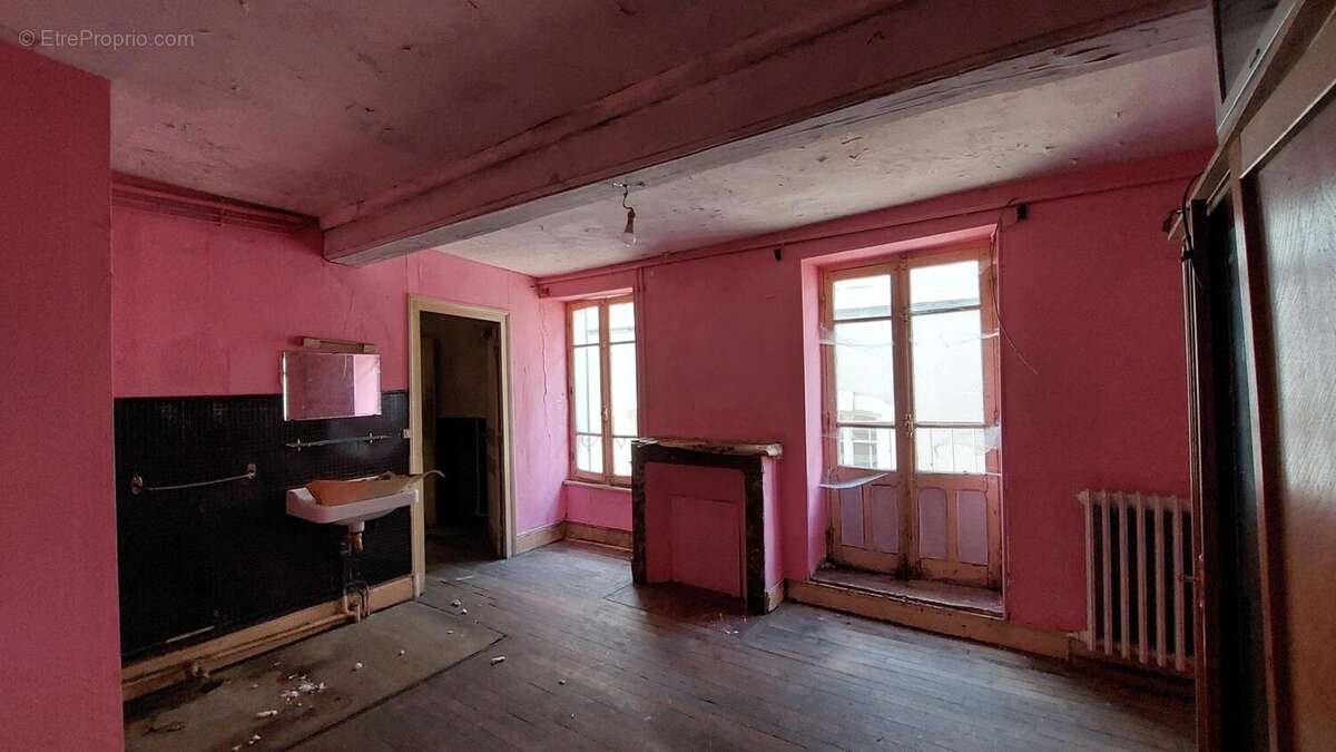 Photo 6 - Appartement à CHATEAU-CHINON(VILLE)