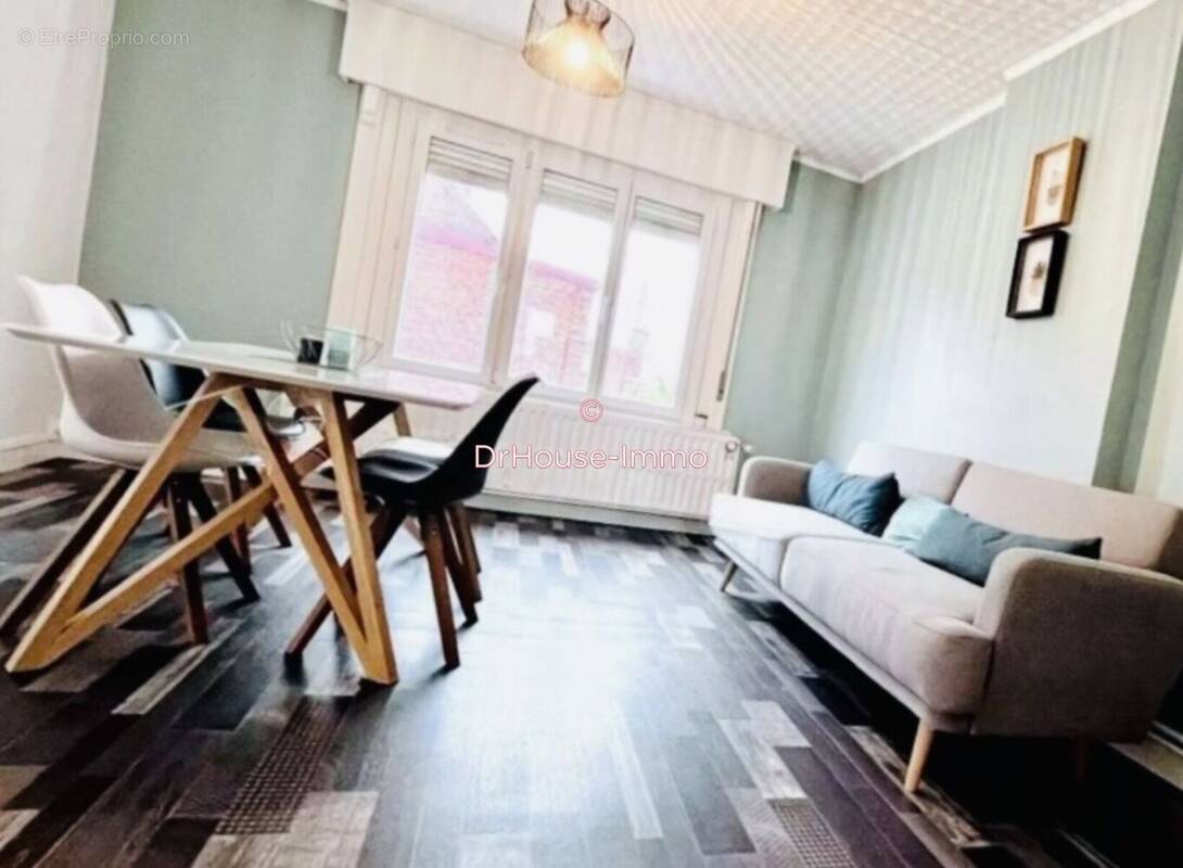 Appartement à SOMAIN