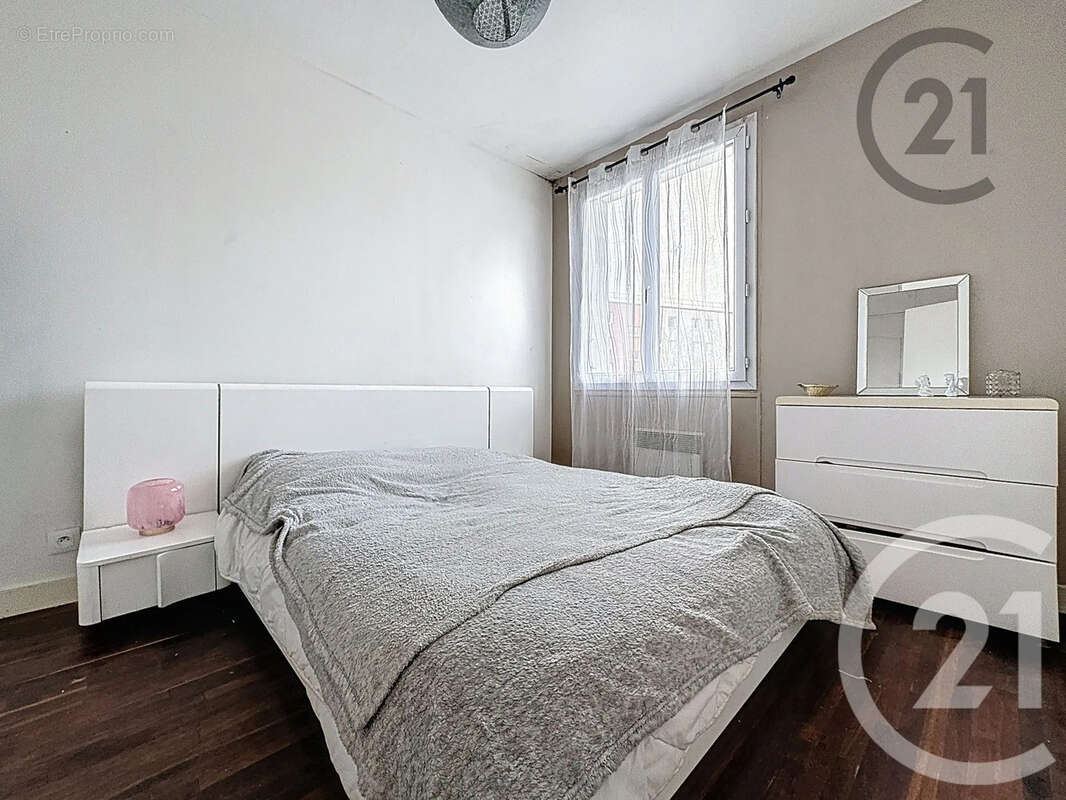 Maison 92 m² à Provins  - photo 4