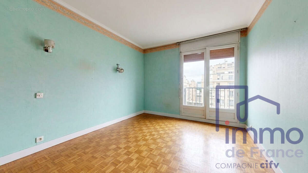 Appartement 82 m² à Saint-Etienne  - photo 4