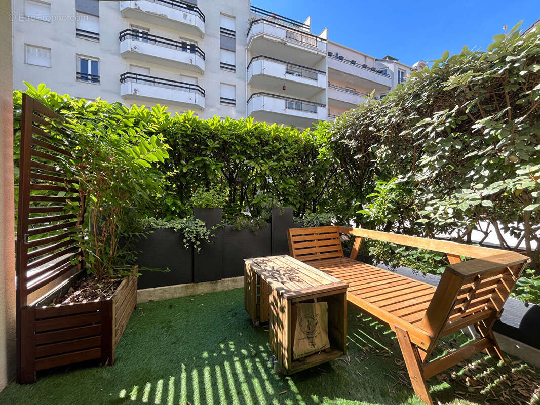 Appartement Suresnes / 2 pièces 35 m2 /  En parfait état et idéalement situé - photo 17