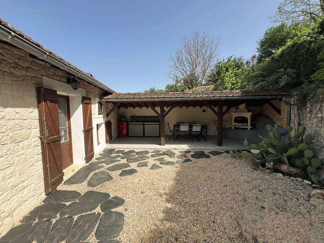 Maison à LEMPZOURS
