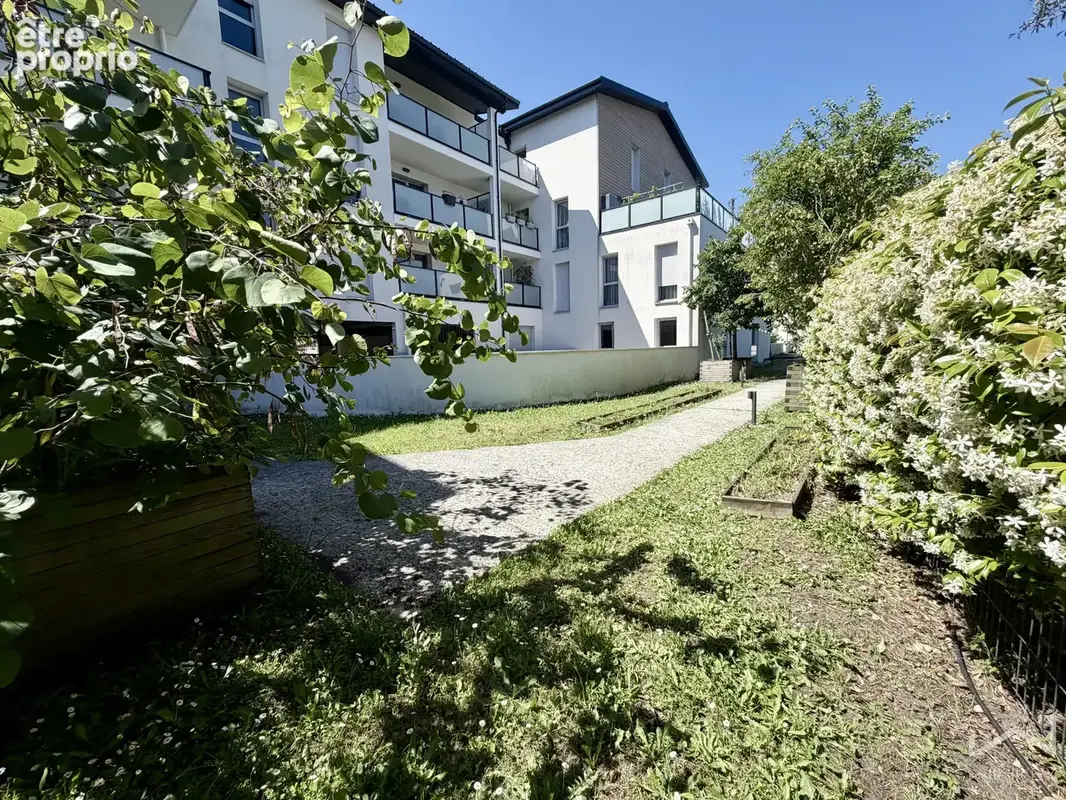La Teste-de-Buch HYPERCENTRE   Dernier étage   Terrasse sans vis-à-vis   Parking - photo 9