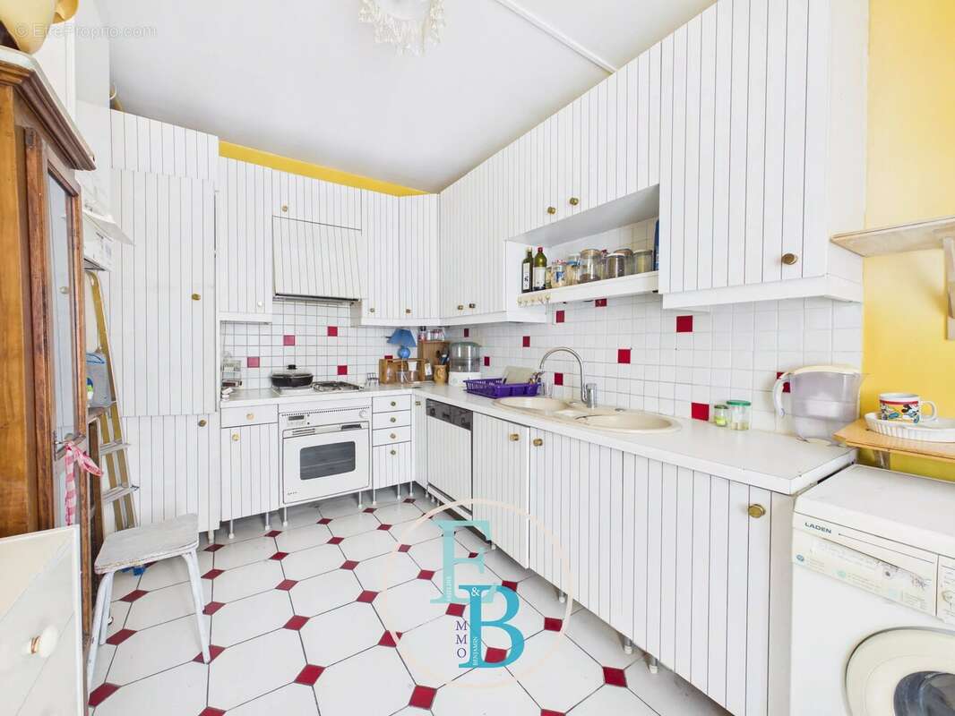 Appartement à PARIS-11E