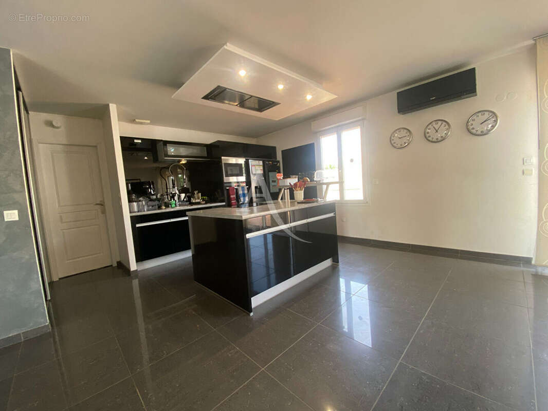 Maison à SAINT-SULPICE