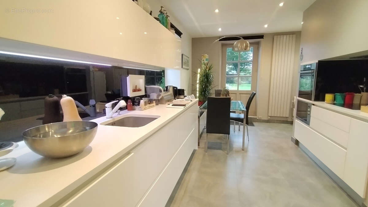 Maison à SAINT-ETIENNE-AU-MONT