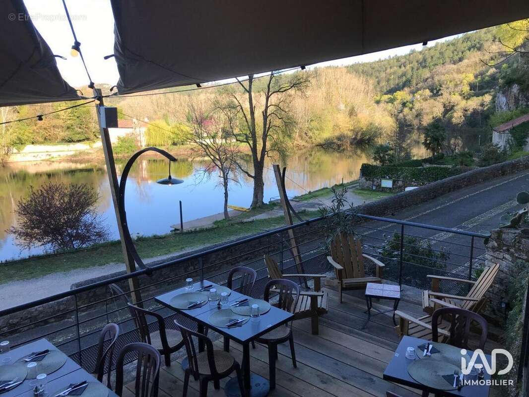 Photo 5 - Commerce à ALBAS