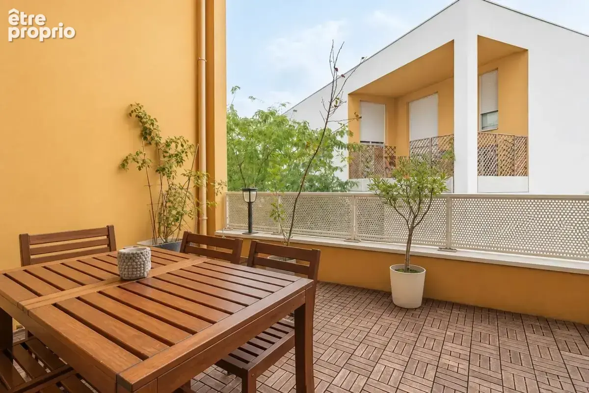 Appartement à STAINS