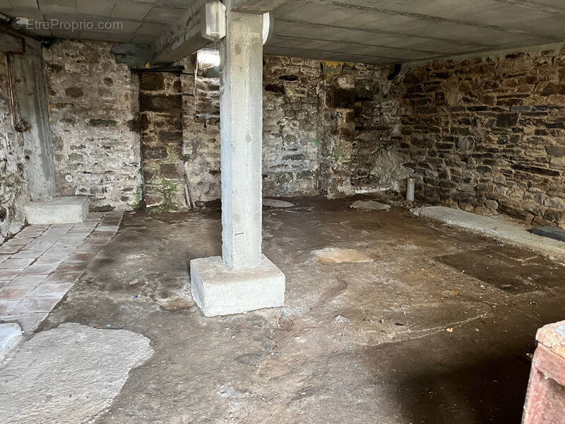 Maison à SAINT-SEVER-CALVADOS