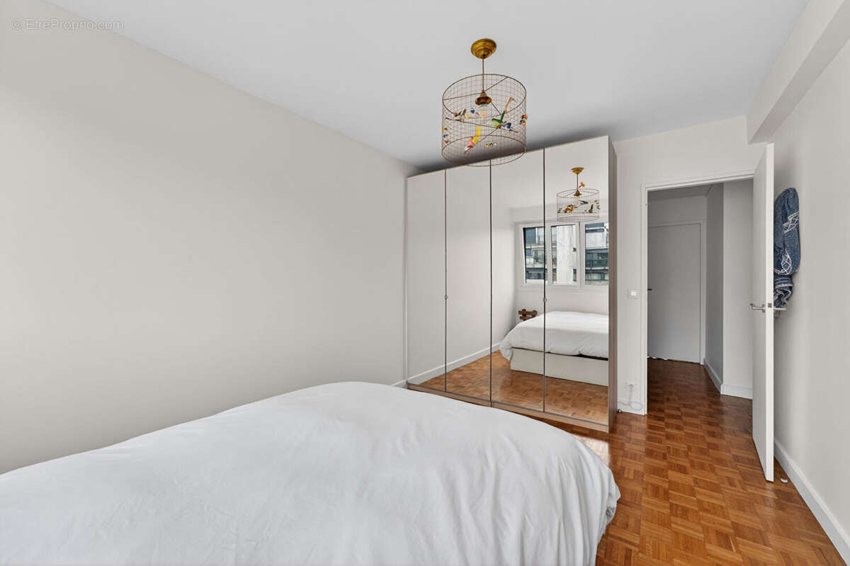 Appartement à PARIS-14E