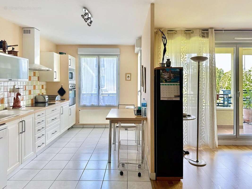 Photo 3 - Appartement à MEYZIEU