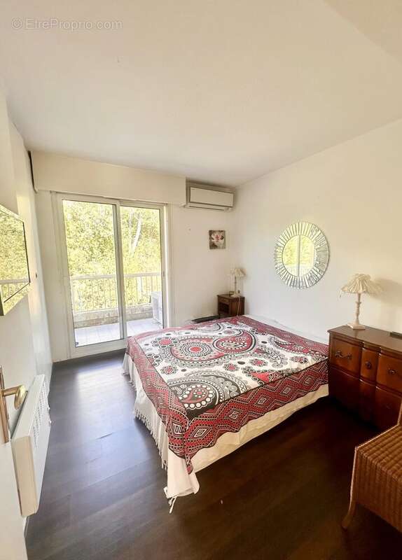 Appartement à MANDELIEU-LA-NAPOULE