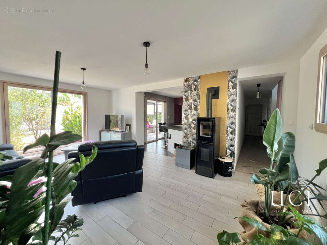 Maison 166 m² à Geneston  - photo 8