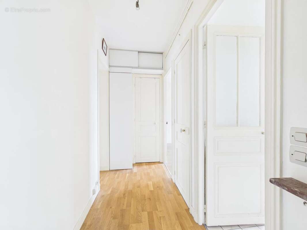 Appartement à LEVALLOIS-PERRET