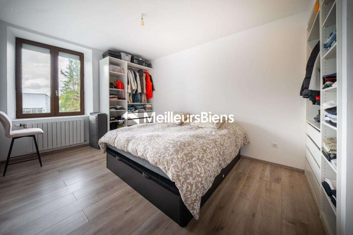 Appartement rénové 120m² 3 chambres garage - photo 12