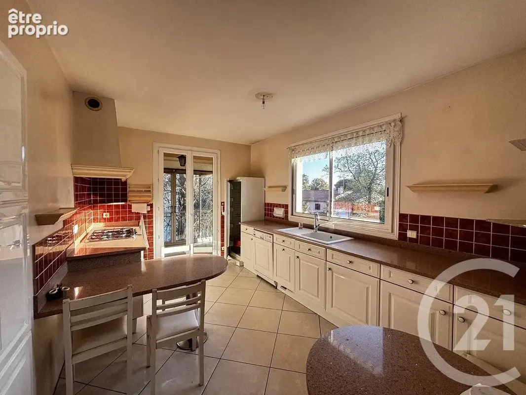 Maison 8 pièces 228 m² à vendre à Pinsaguel (31120) - photo 6