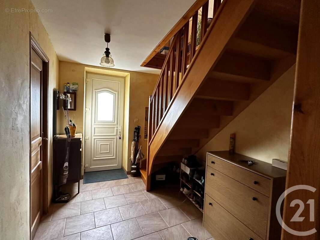 Maison à ROMAZIERES