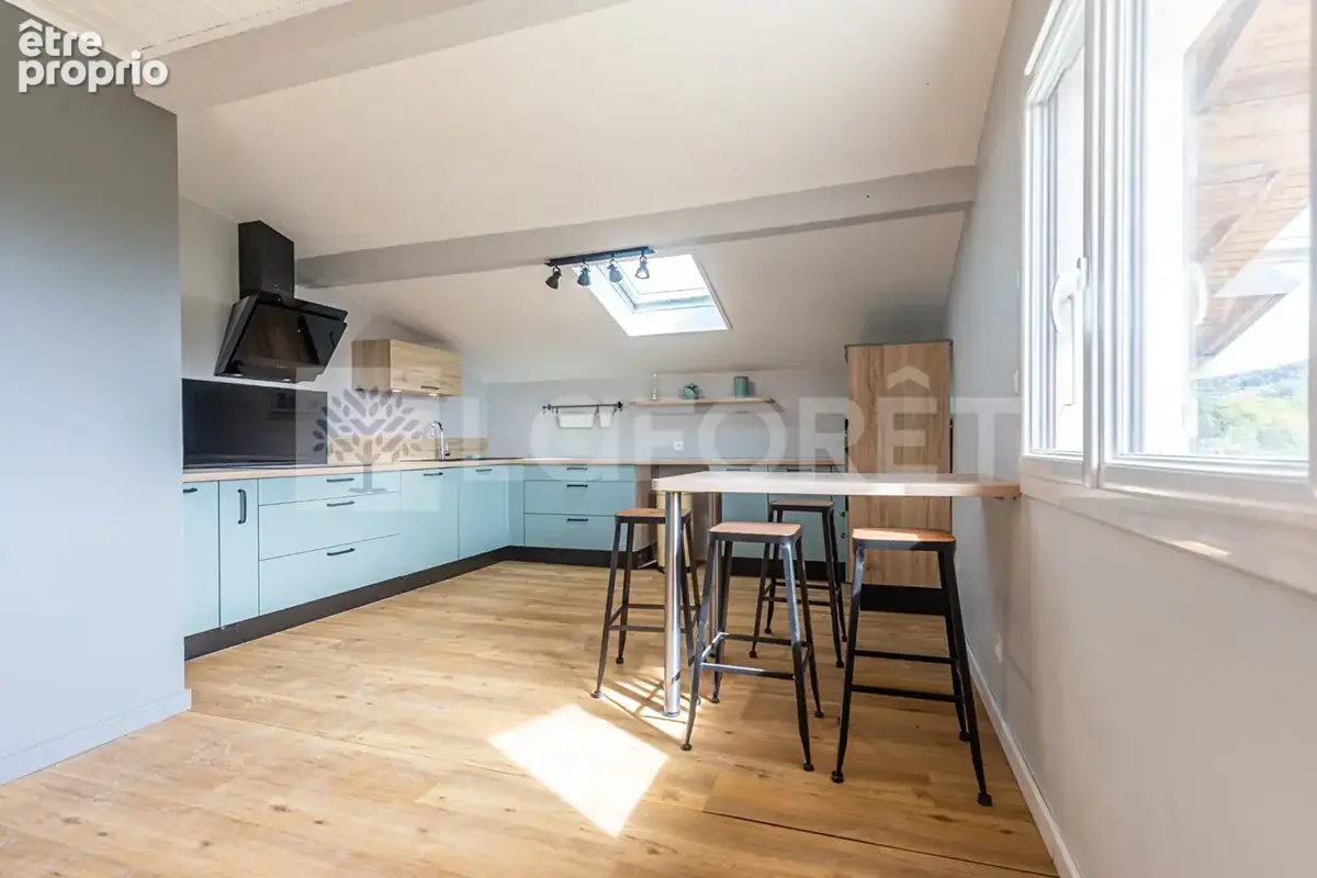 Agence immobiliere laforet - annecy-le-vieux - appartement 115,40m² dans maison - dernier etage - 3 chambres + 1 bureau - sejour - photo 7