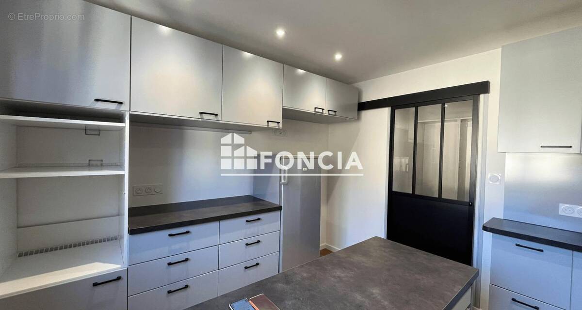 Appartement à VIZILLE