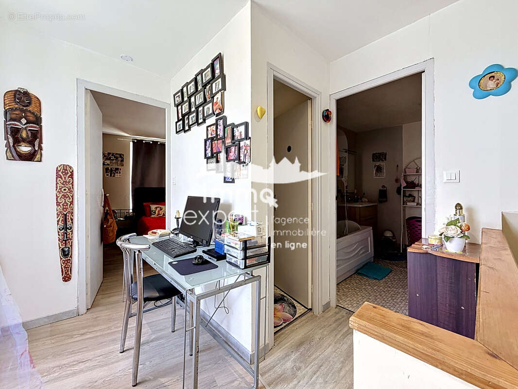 Appartement à MIRECOURT