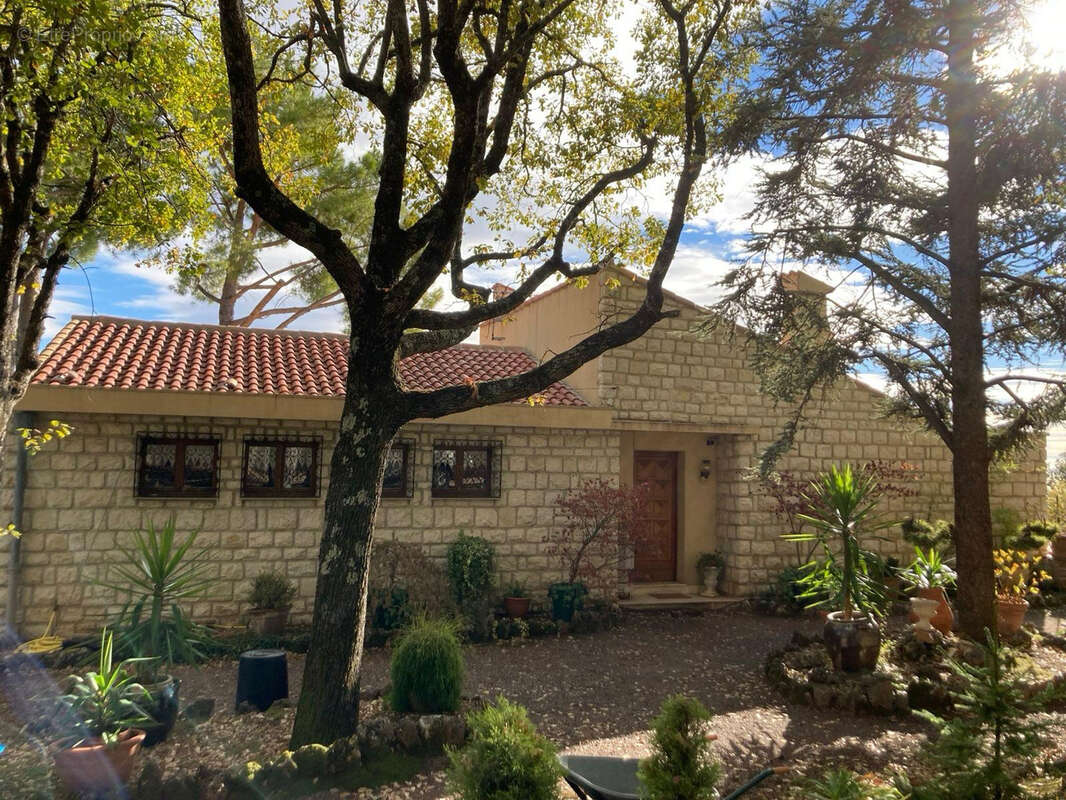 Maison à SAINT-JEANNET