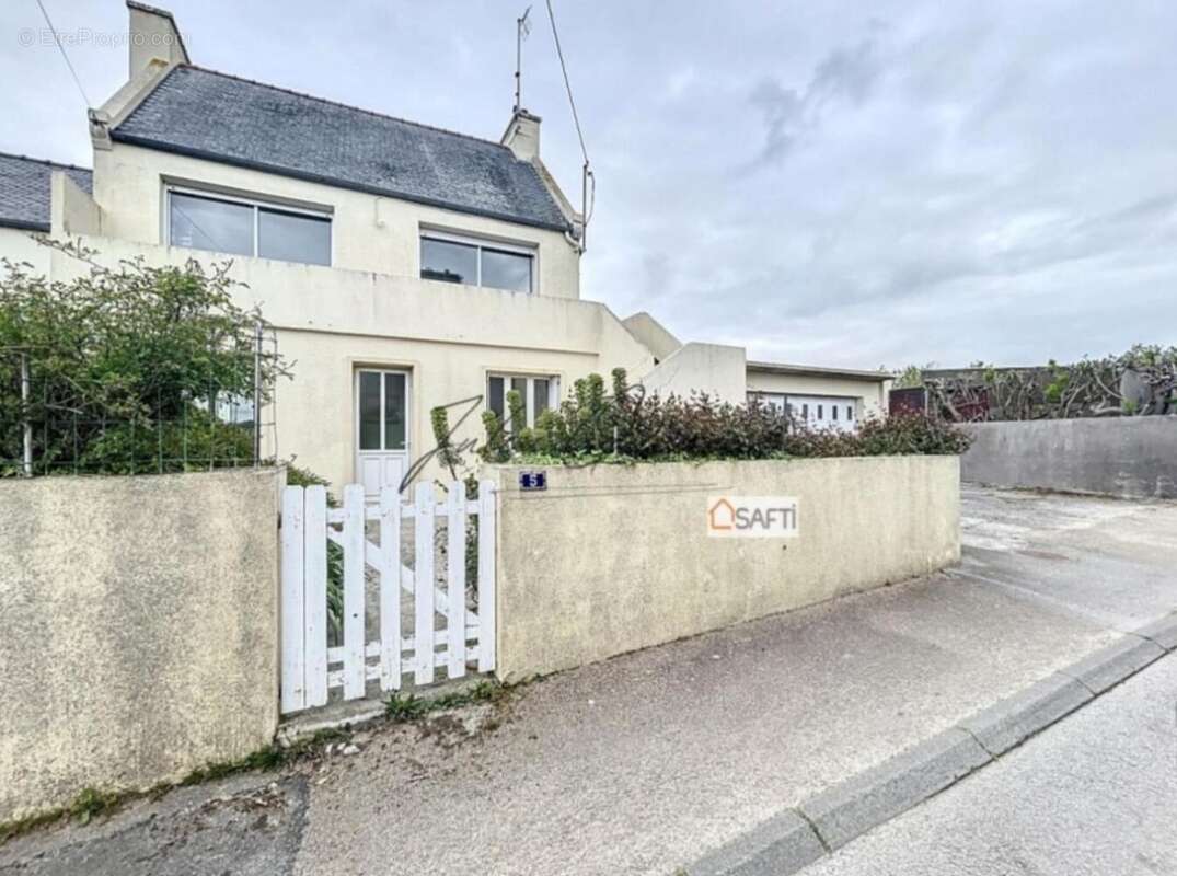 Photo 9 - Maison à LAMPAUL-PLOUARZEL