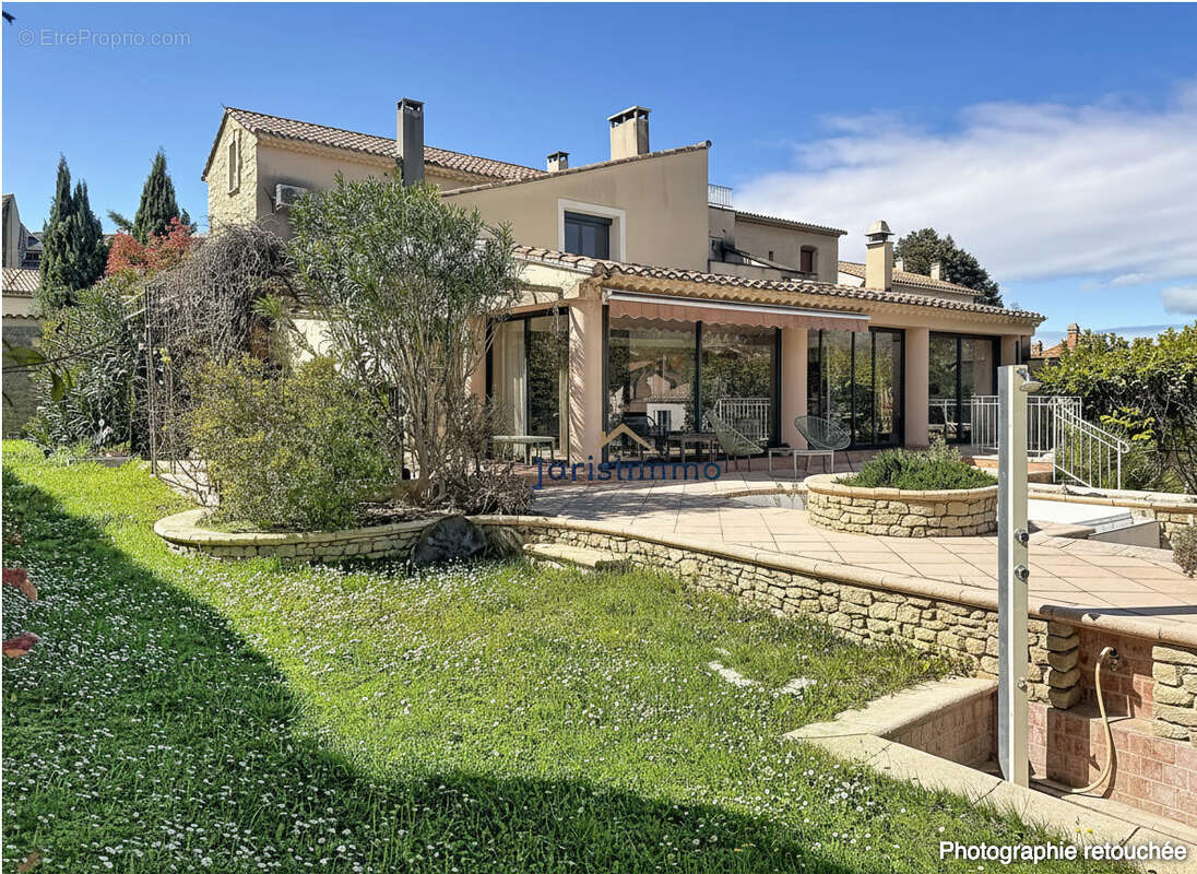 Maison à VAISON-LA-ROMAINE