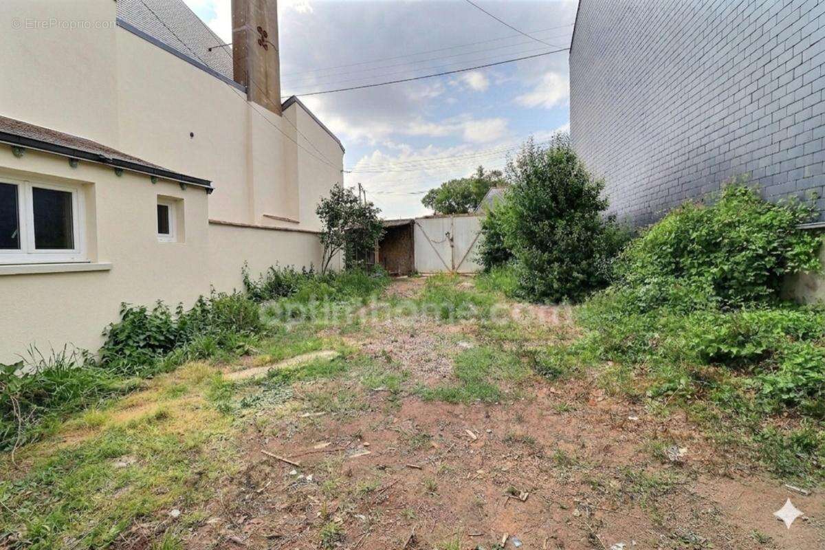 NANTES ZOLA / LA CONTRIE – Rare projet de rénovation ou extension sur une parcelle d'exception de 585 m² clos de murs - photo 4