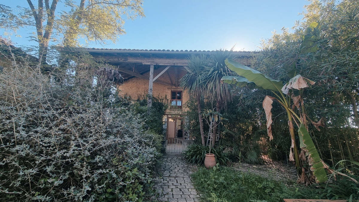 Maison à L&#039;ISLE-EN-DODON